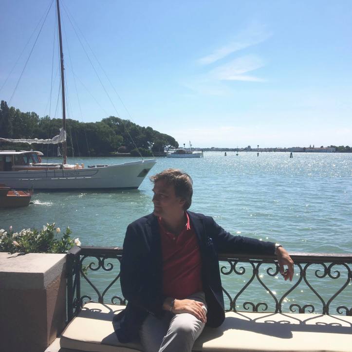 57750893_1299537196876682_2582237116922593280_n